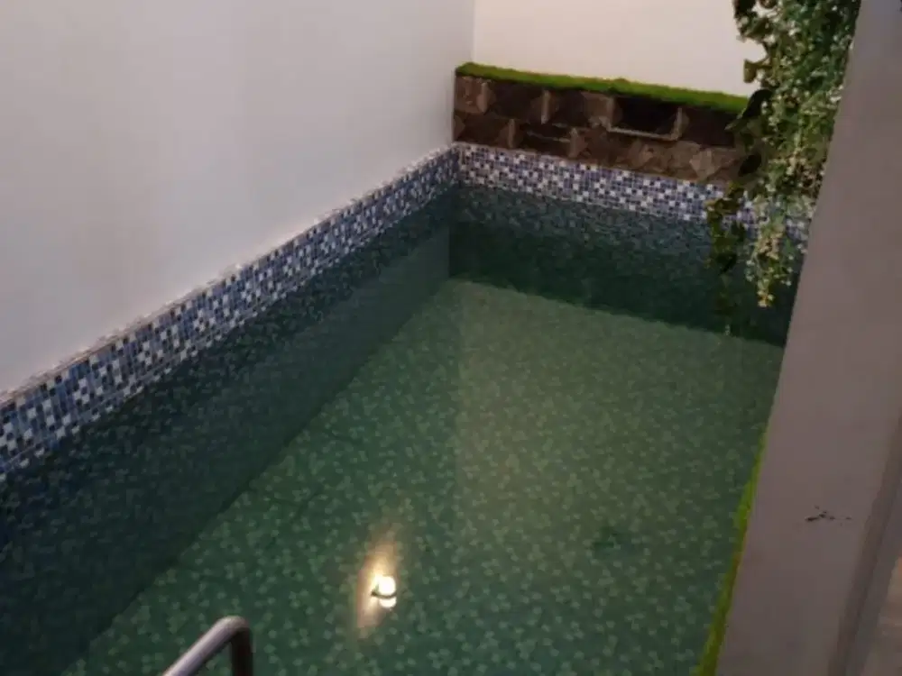 DIJUAL RUMAH di Rawamangun ada KOLAM RENANGNYA
