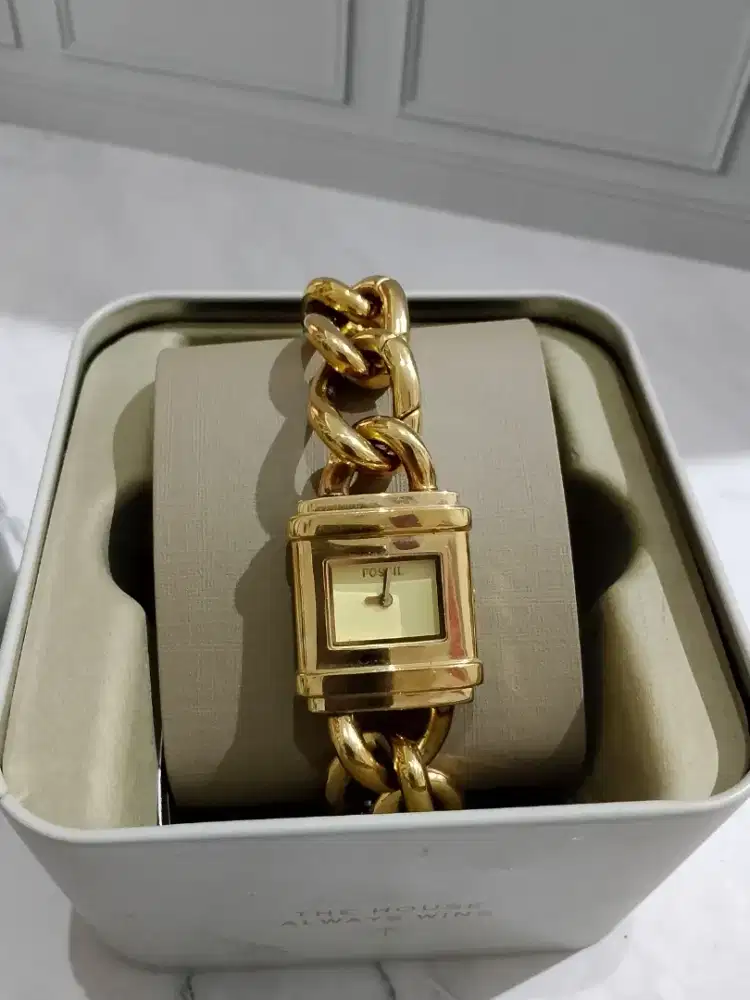 Fossil jam tangan wanita