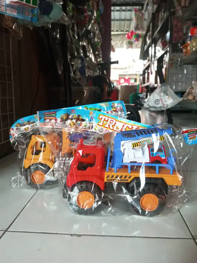 Mainan Anak Truk Derek