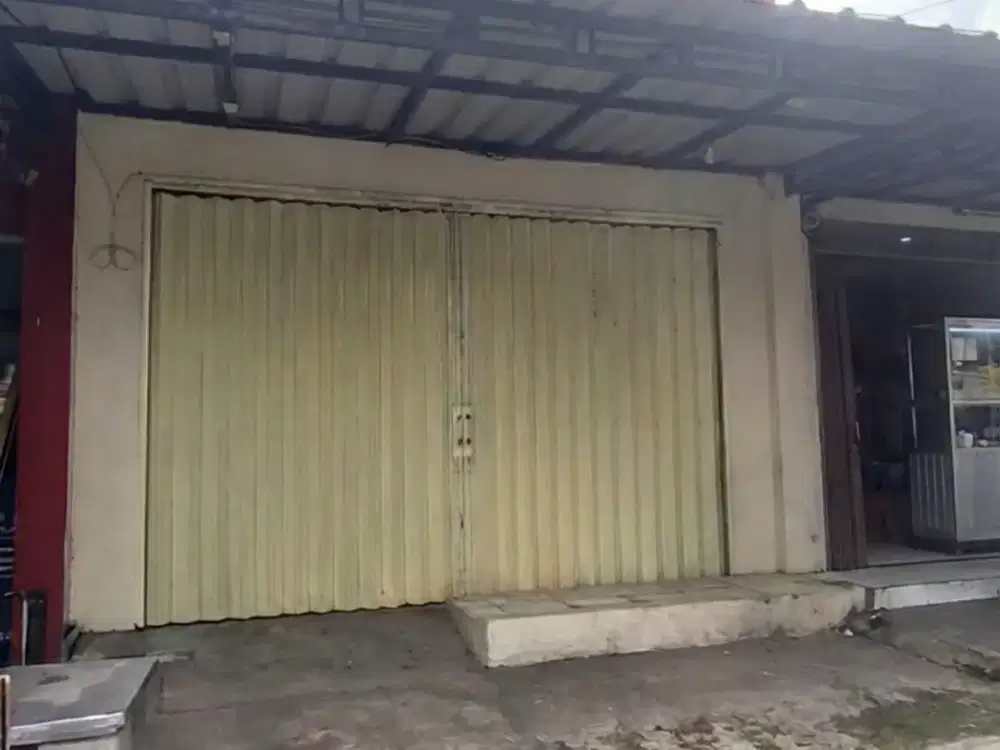 Disewakan Ruko Pinggir Jalan Pejuang Lokasi Strategis & Ramai! (73655 LI/SV/DS/FD)