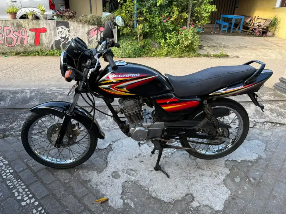 Megapro THN 2001 plat AB kota