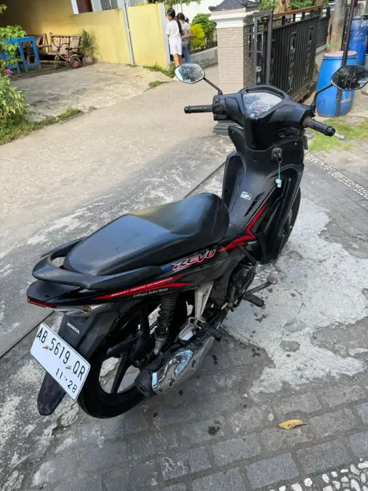 Revo Cw THN 2015 plat AB sleman