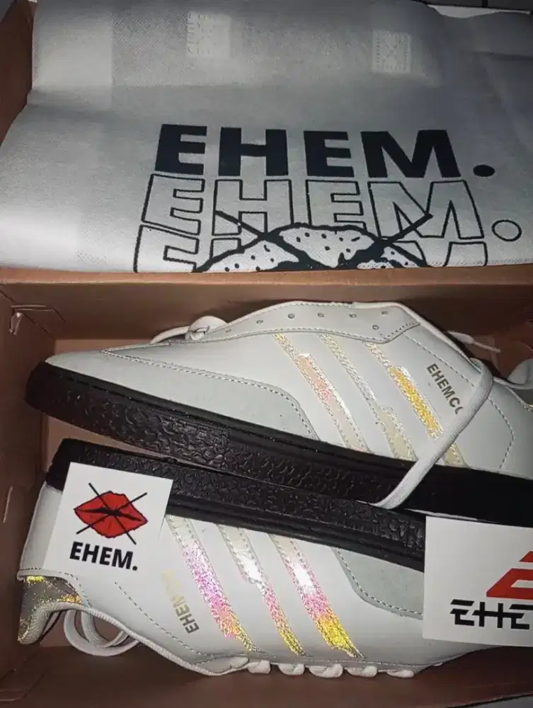sepatu casual ehem