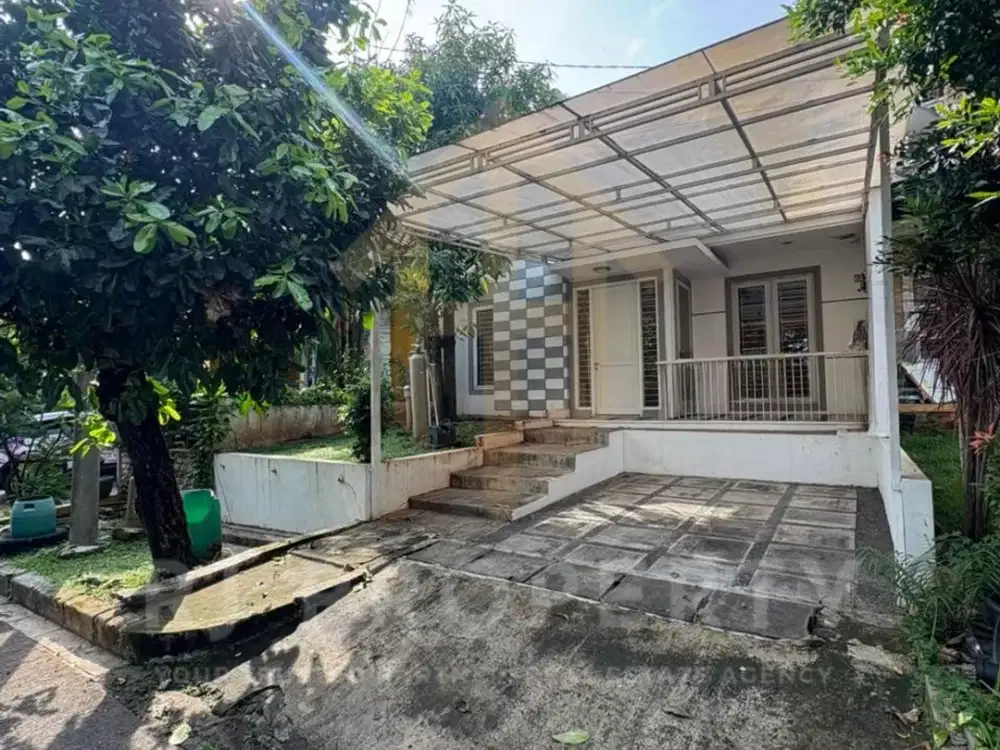 Disewakan Rumah Cluster Beverly Lippo Cikarang PHE5B