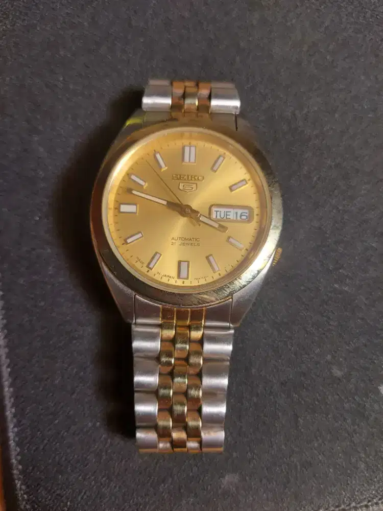 Seiko 5 Automatic 7S26-0760 Two Tone Gold/Silver