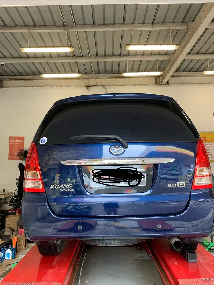 Toyota Kijang Innova 2006 Bensin