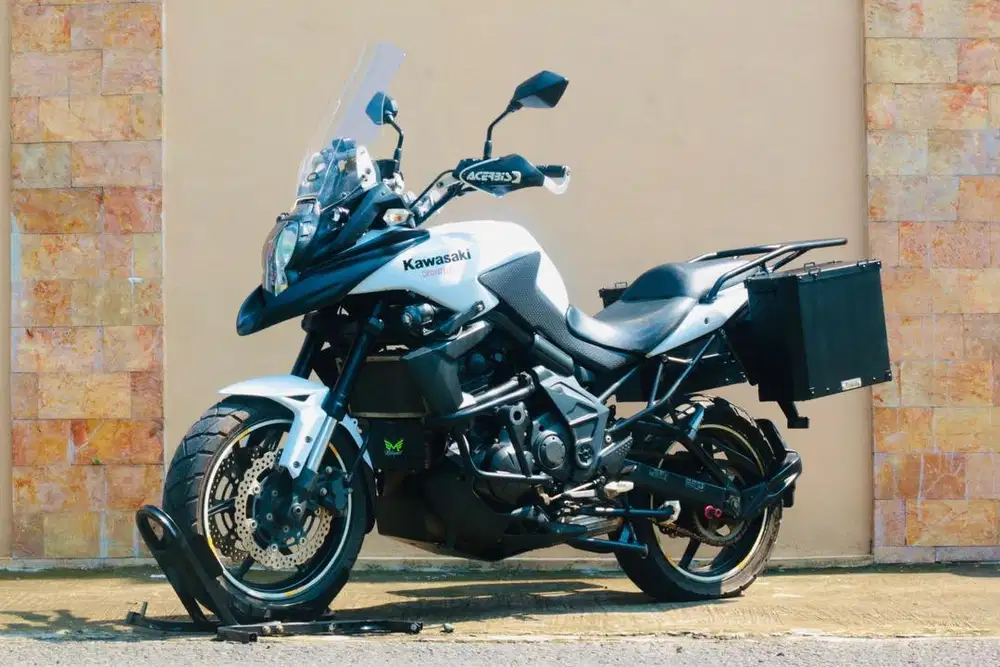 Kawasaki versys 650 like new KTM 390 adventure himalaya CB500X