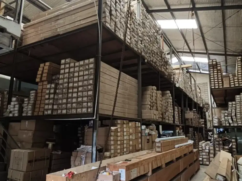 Dijual Gudang Siap Pakai di Komplek Pergudangan Manis Bitung