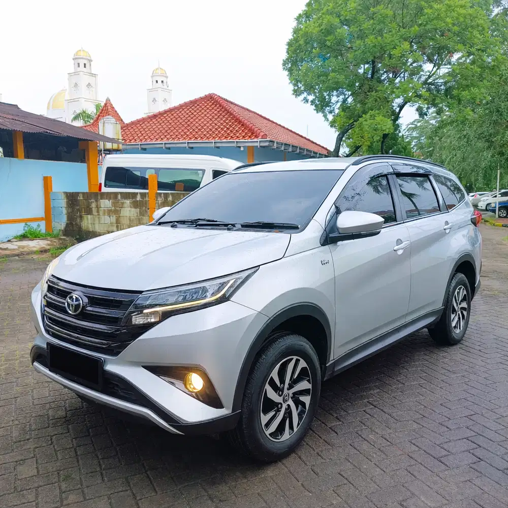 Toyota Rush 2018 Bensin