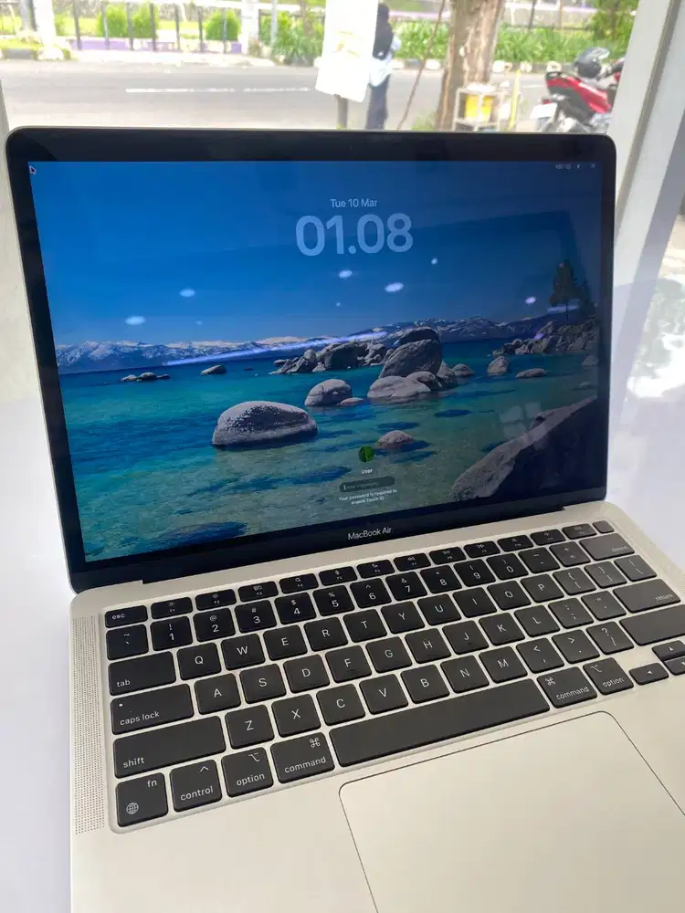 Macbook Air 2020 RAM 8/128 GB Apple M1 13 Silver
