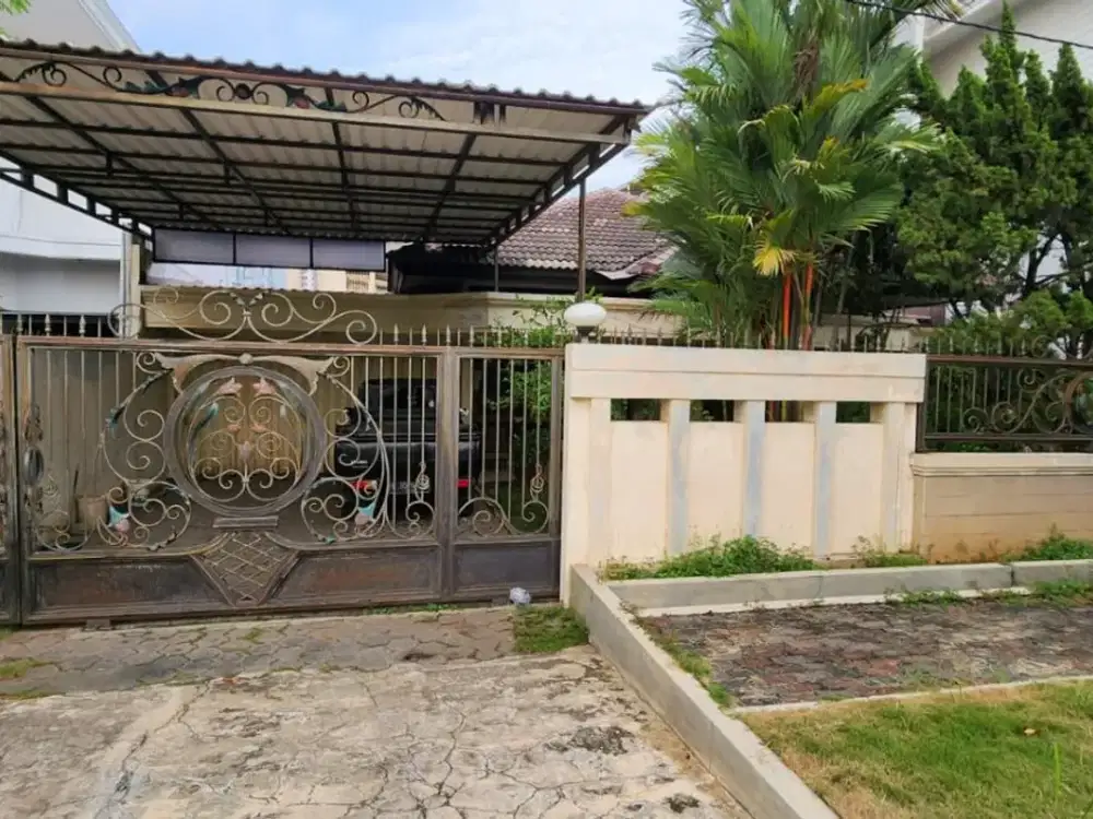 Dijual Rumah Strategis Dekat dengan Bandara di Jl. Puri Anjasmoro