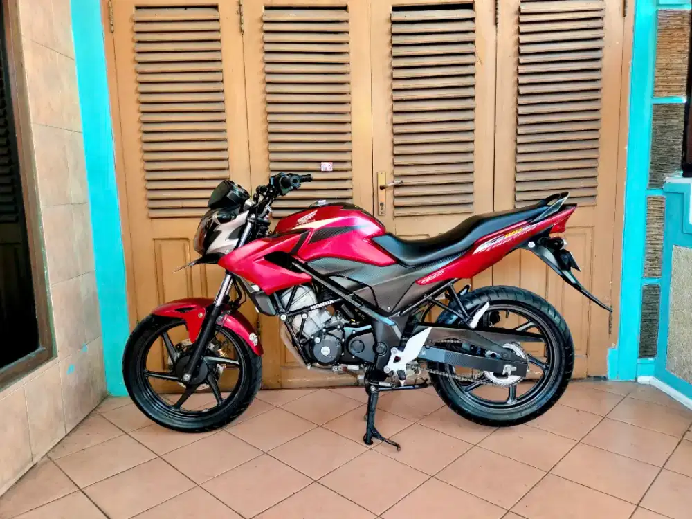 CB 150R 2015 MURAH