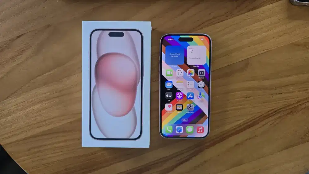 iPhone 15 Warna Pink 128GB