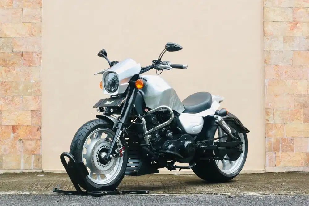 Benelli motobi 200 evo custom like new MT25 CBR 250 Z250