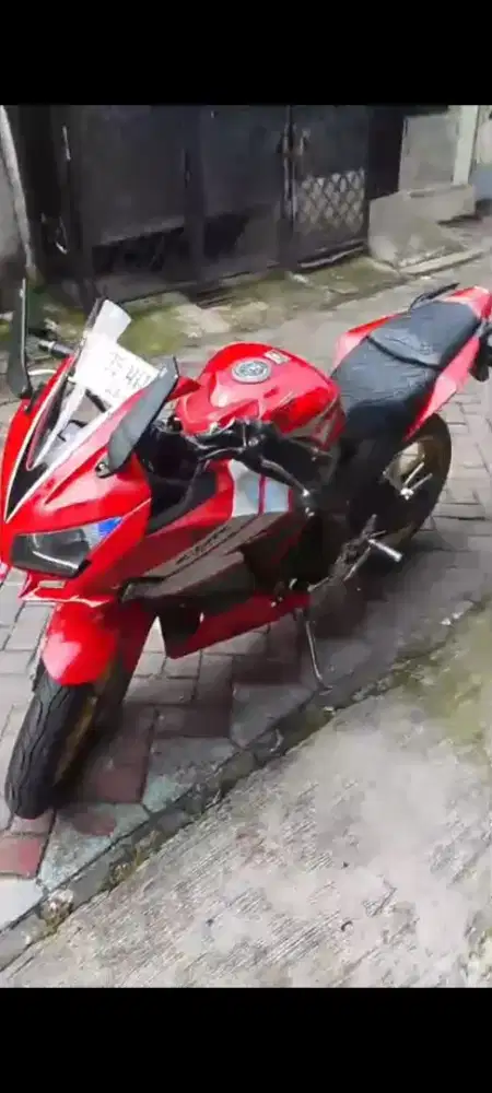WTS CBR 150 2015