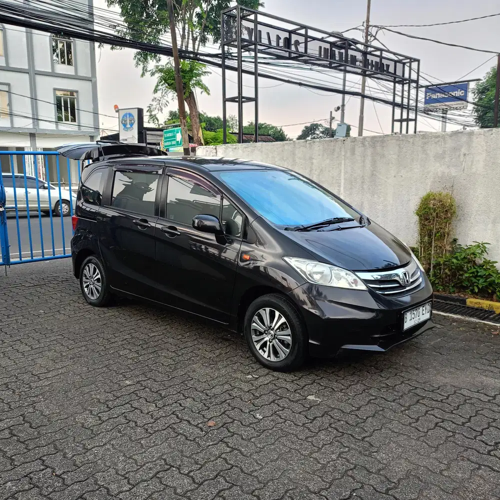Honda Freed S angsuran 2,800.000 Murah ajukan segera