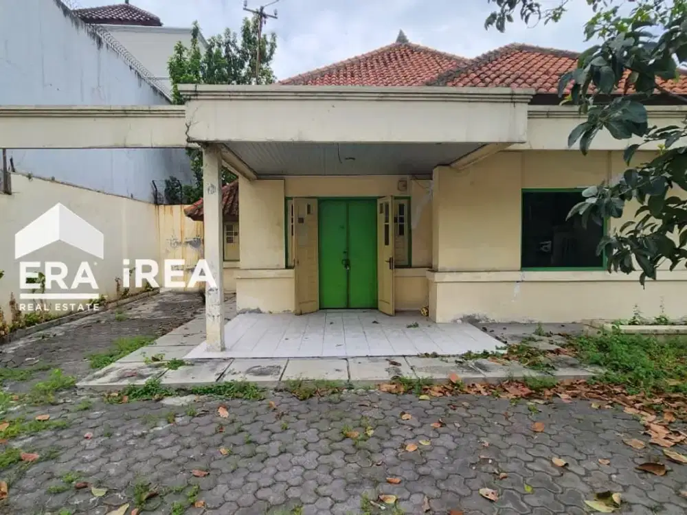 DIJUAL / DISEWAKAN RUMAH DEKAT STADION MANAHAN SOLO