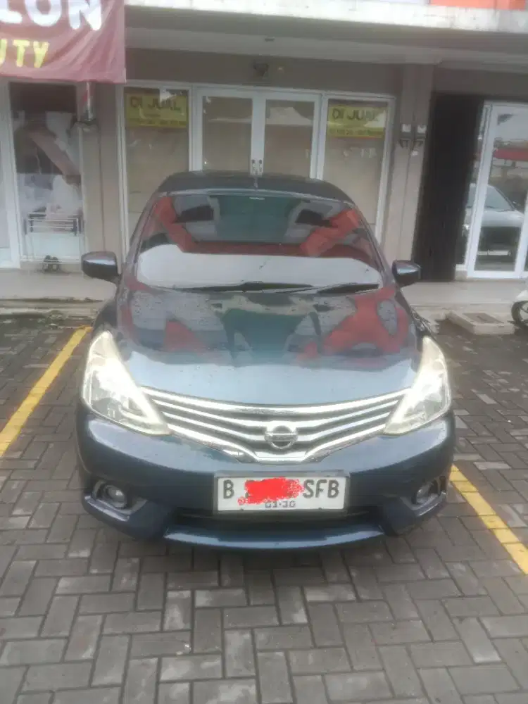 Nissan Grand livina 2014 Bensin