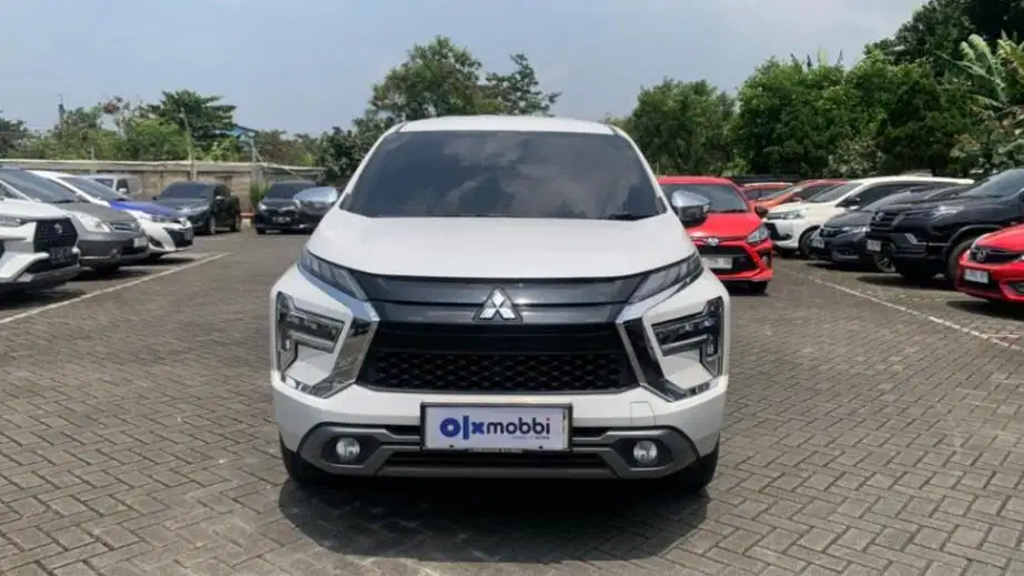 LOW DP Mitsubishi Xpander 1.5 Ultimate Bensin-AT 2022 7GU