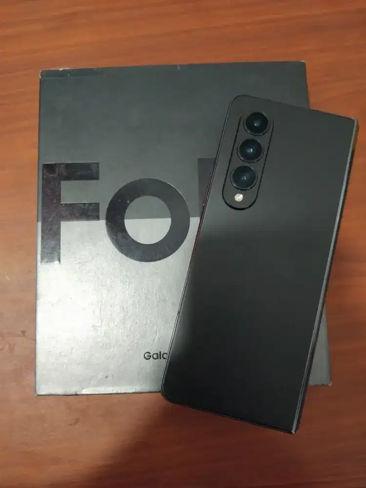 SAMSUNG FOLD4 12/512