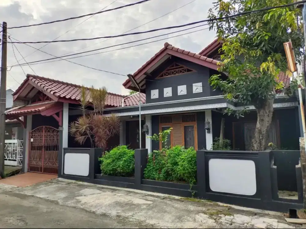Rumah cantik terawat dalam cluster di Bintaro jaya sektor 5 PR 17906