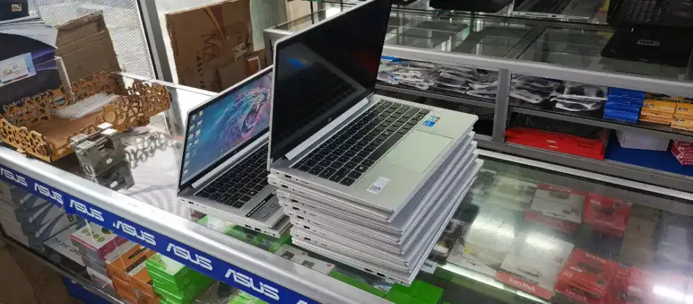 Laptop ex Singapore like new hp core i5 gen 11 garansi 6bln