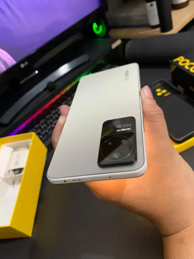 Poco F4 5G Snapdragon 870 Ram 8/256 spek gahar gaming smooth tt/bt