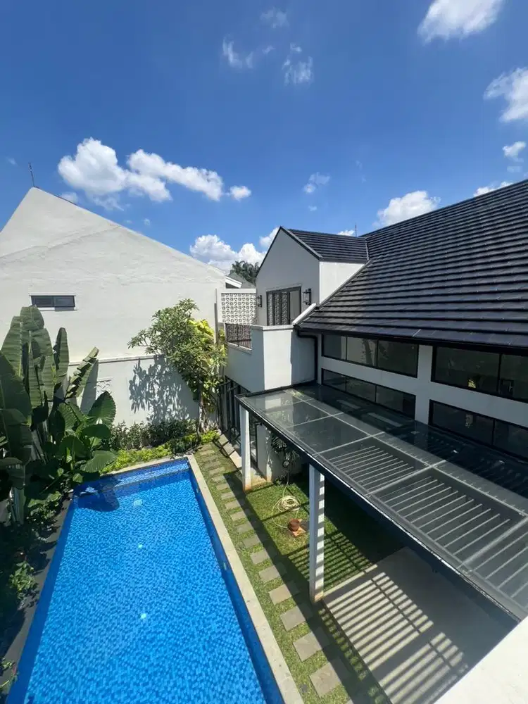 Rumah dekat SCBD super elit