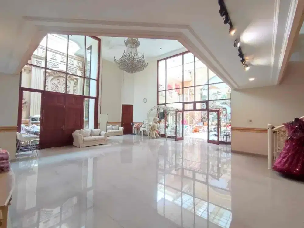 Rumah mewah puncak permai surabaya barat