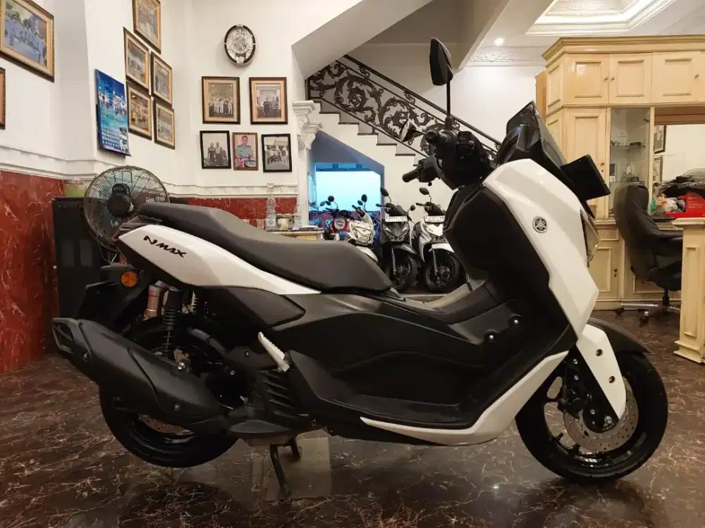 HUB CE KOM DP PROMO NMAX NEO S 2025 MOTOR GRES KAYA BARU KM LOW