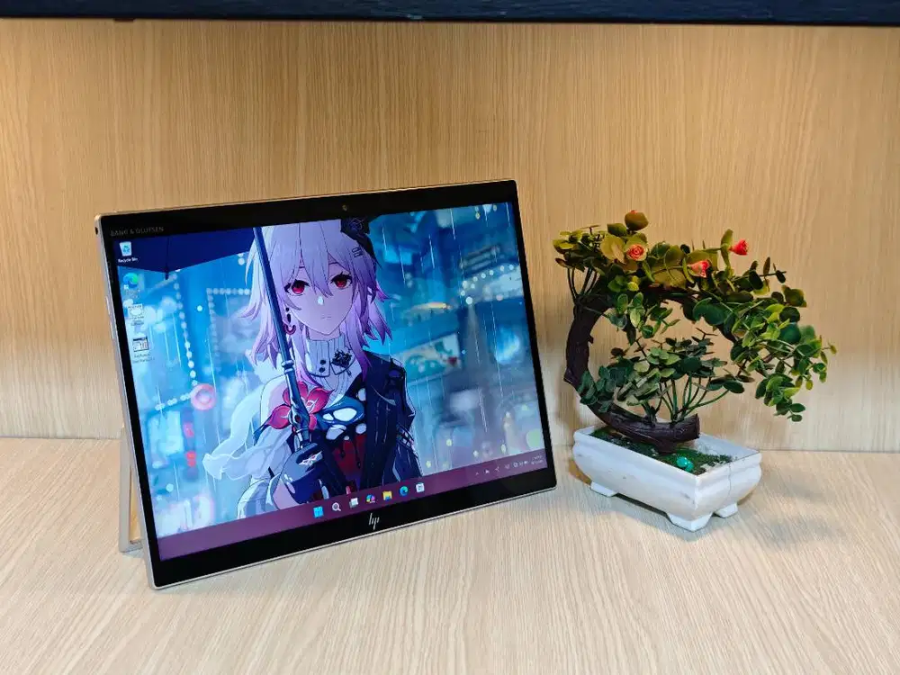 HP Elite X2 G4 Tablet WIndows Core I5 GEN 8/256GB Siap Pakai Layar 2K