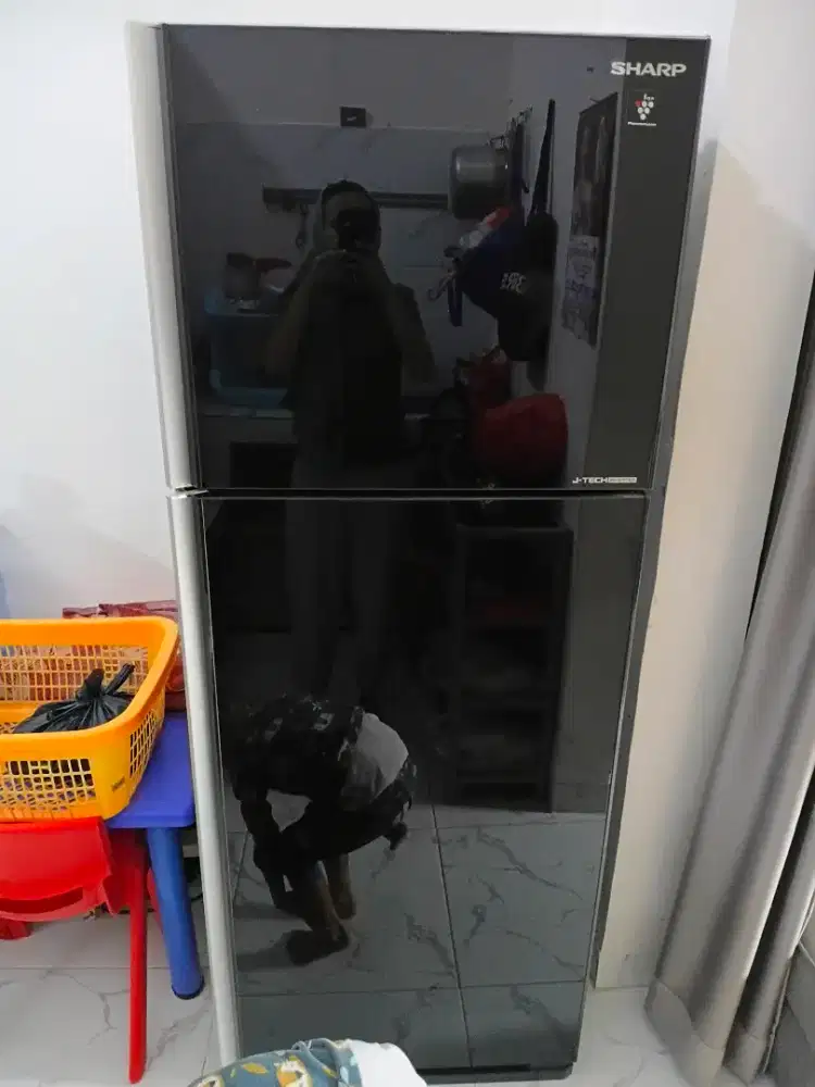 SHARP 2 PINTU..pintu bisa kaca