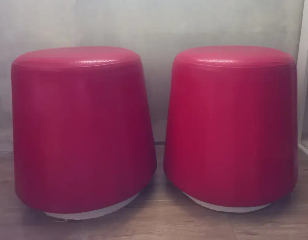 Sofa Cafe/Sofa Resto/Sofa Bulat Maroon MBtech