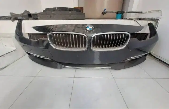 Bumper Bemper Original BMW F30 2013 Luxury