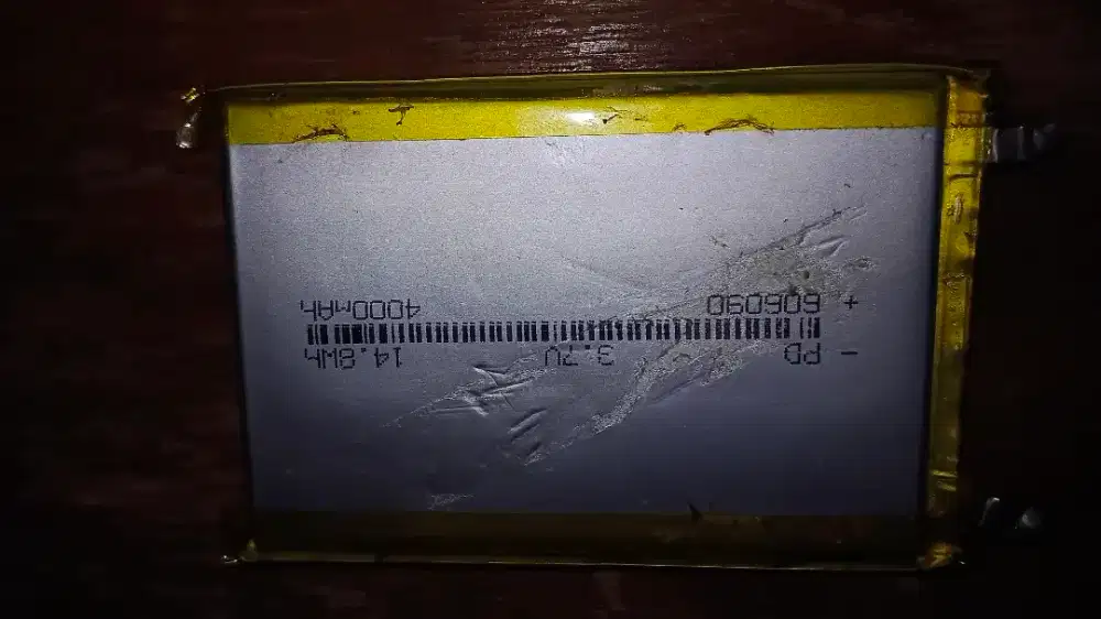 Baterai polymaire 3,7 v,  4000 mah.