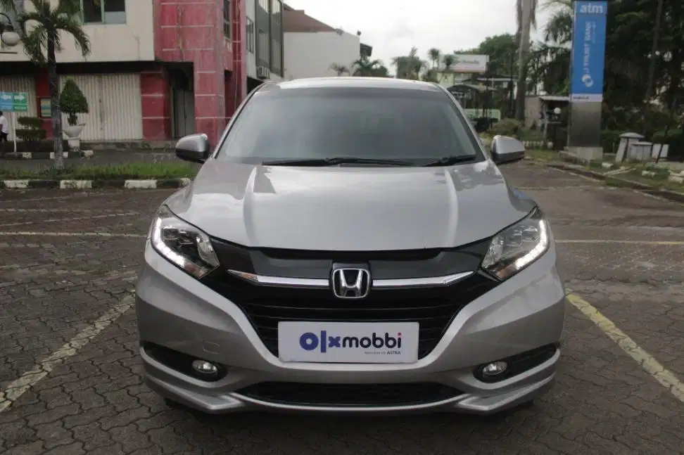 LOW DP Honda HR-V 1.5 S Bensin-AT 2015 UYO