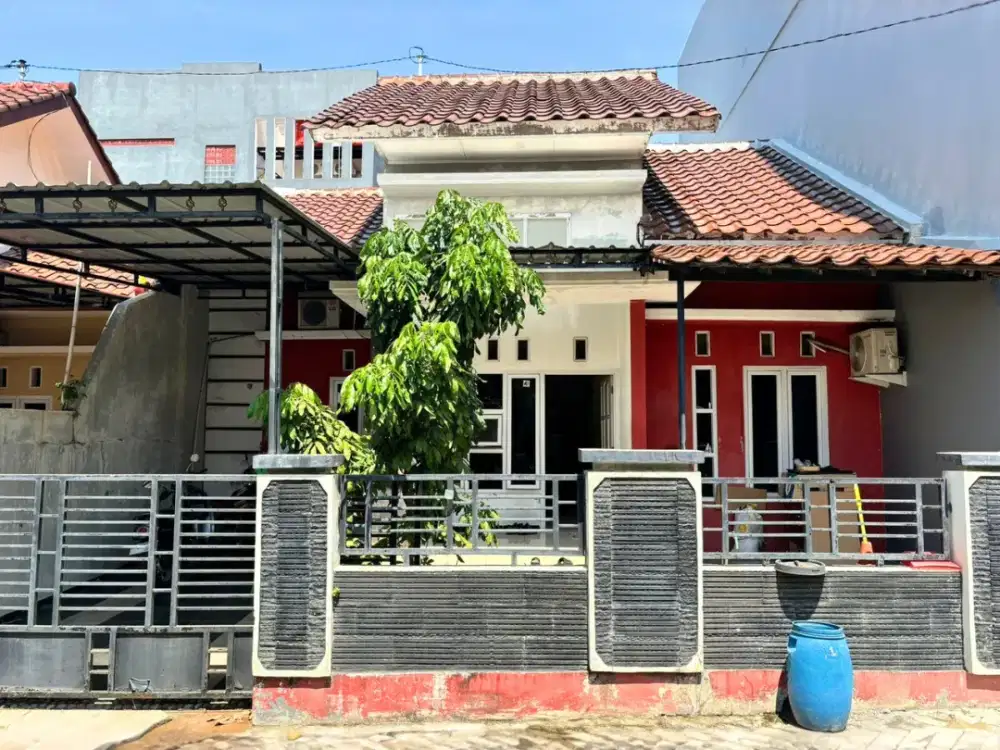 JUAL Rumah Cocok  Untuk Kost di Ring 1 Undip Perum Villa Tembalang Semarang