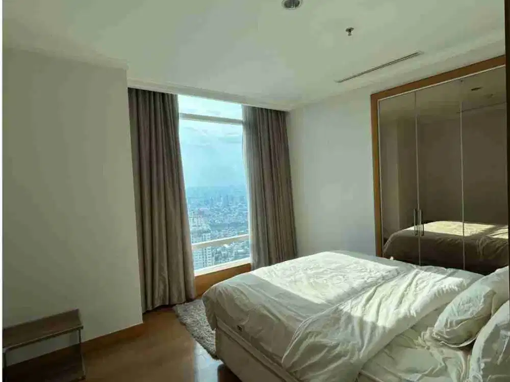 Dijual unit  apartment kempinski 2BR full furnished