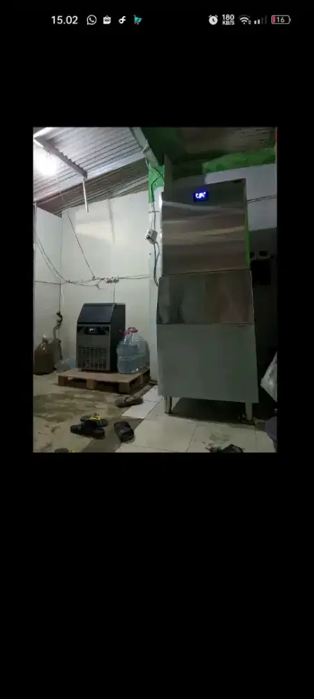 Di Forsale mesin es kristal