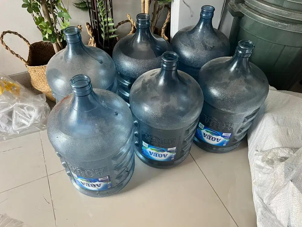 Galon Kosong Merk AQUA (6 Galon)