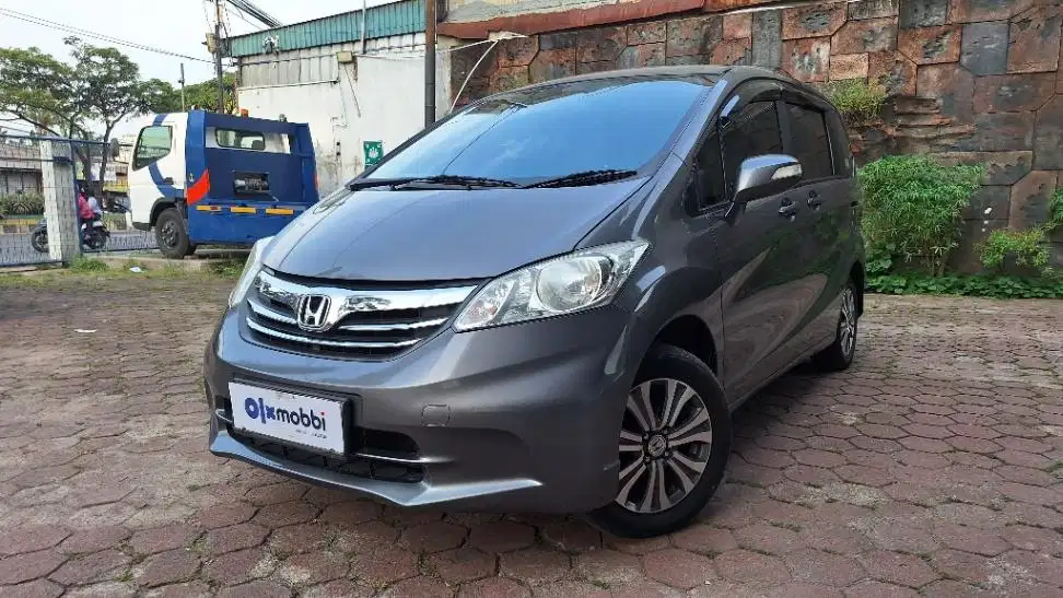 TDP 5,JT, Honda Freed 1.5 E Bensin-AT Abu 2010