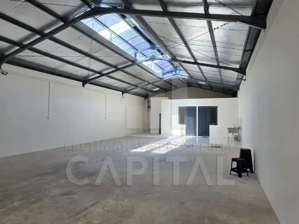 GUDANG BARU CAKEP ADA KANTORNYA SANGAT SIAP HUNI DI KOPO KATAPANG