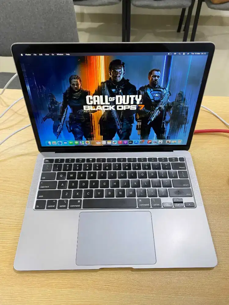 MacBook Air 2020 i3 - 8/256