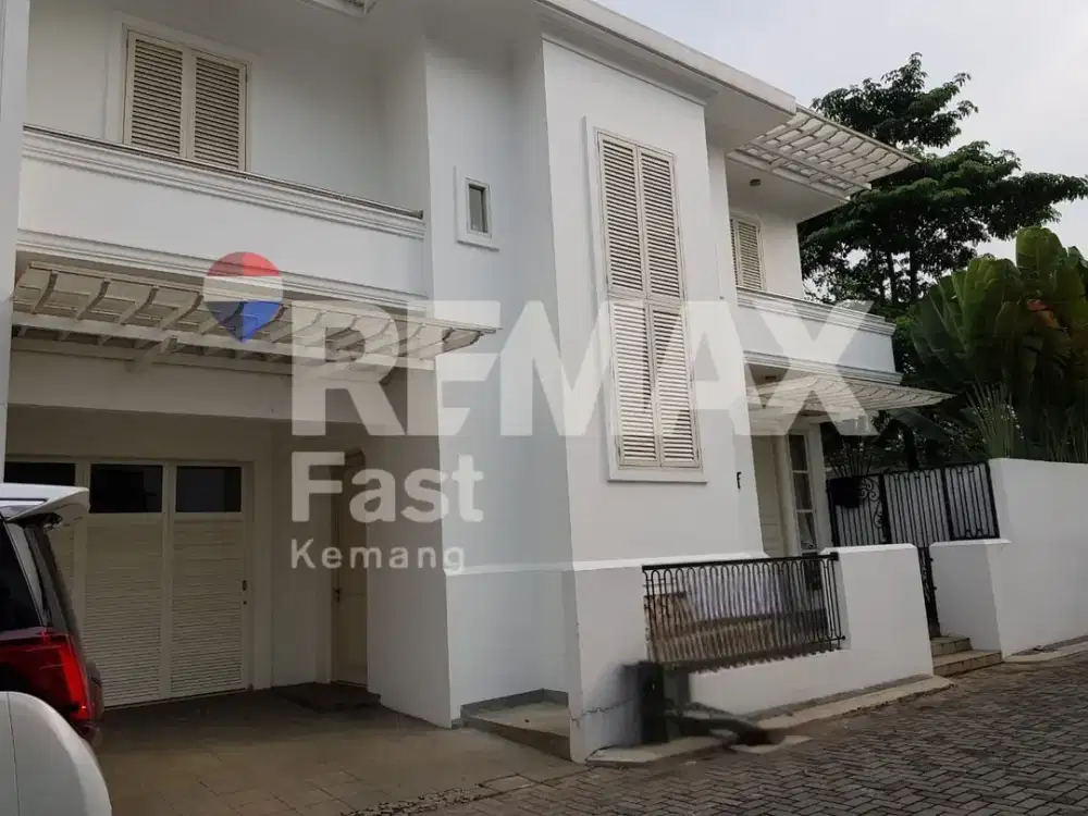 DIJUAL RUMAH MEWAH DI KEMANG BARAT – PRIVATE POOL & SIAP HUNI