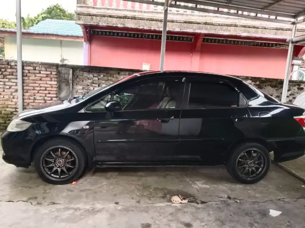 Honda City 1.5 E Bensin A/T 2005 Hitam