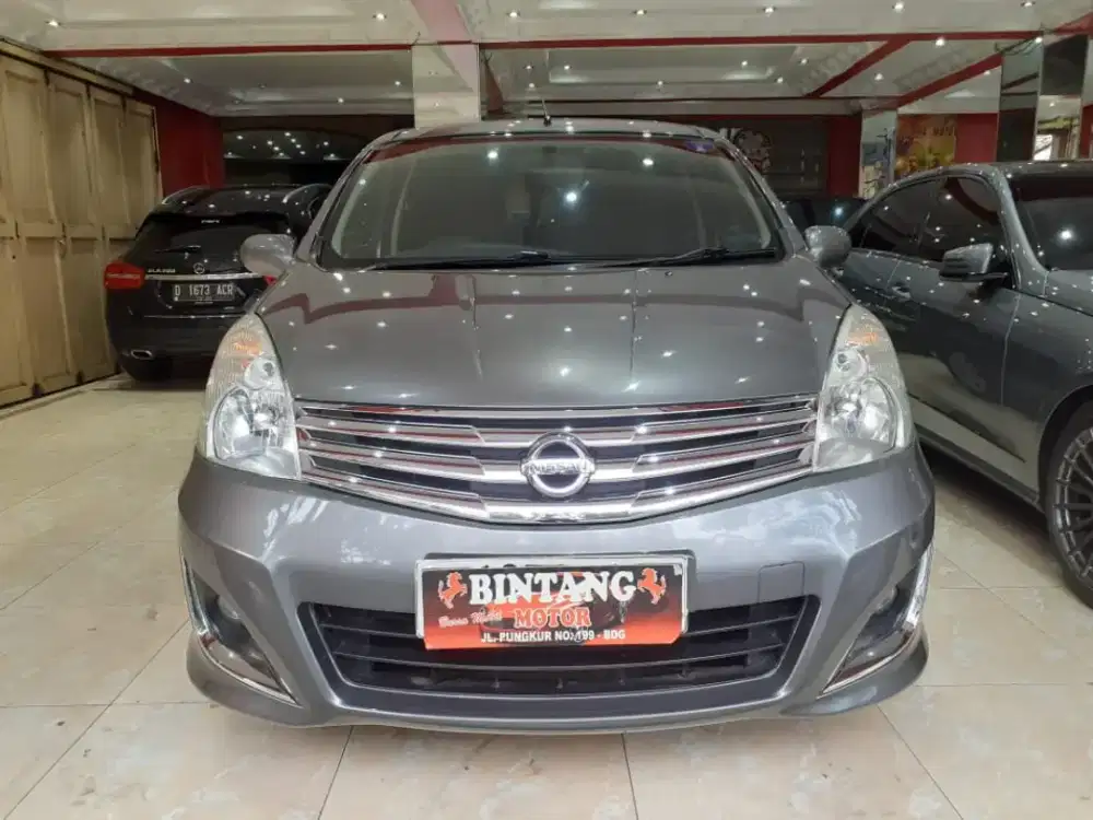 GRAND LIVINA XV AT 2013 KM RENDAH GREY (BINTANG MOTOR)