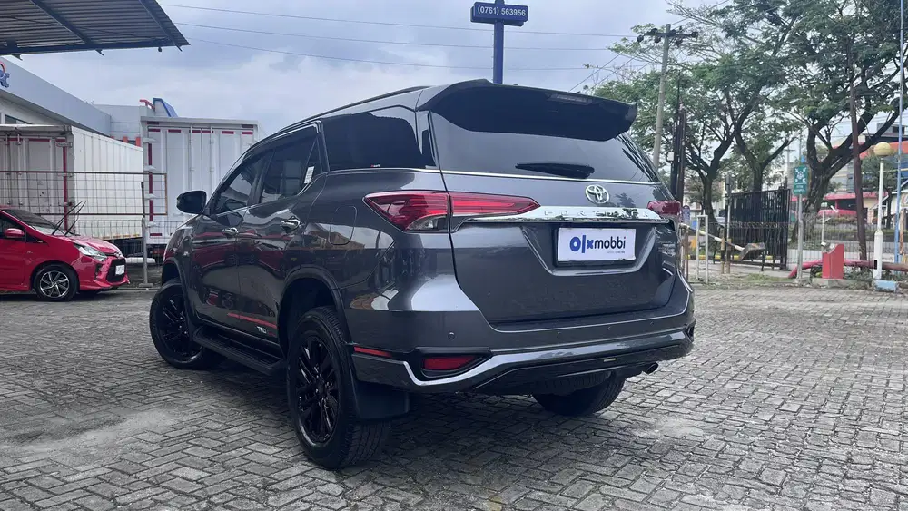 Toyota Fortuner 2.7 SRZ TRD Bensin AT 2020 - ZV