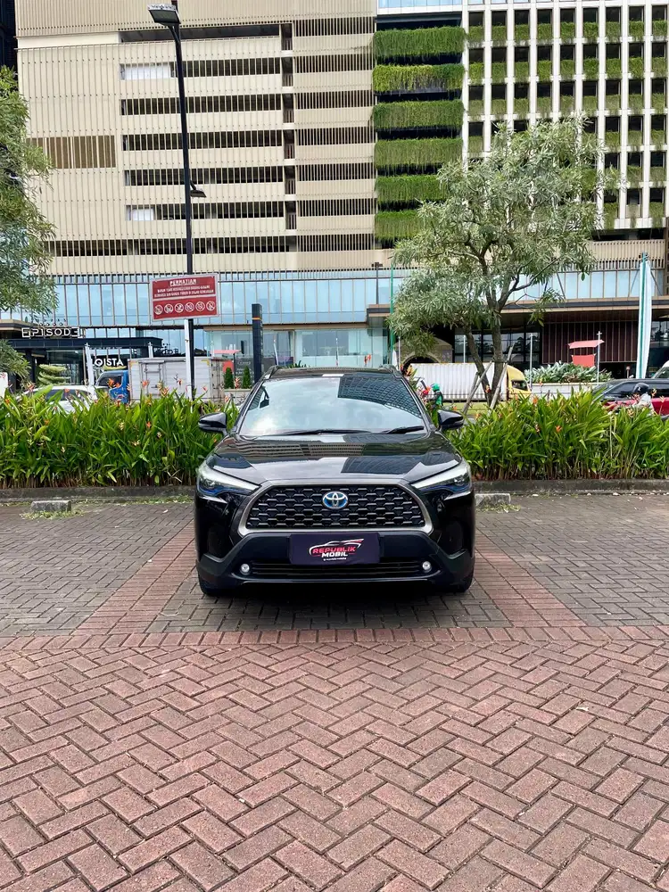 Toyota Corolla Cross 1.8 AT (Hybrid) 
NIK 2022