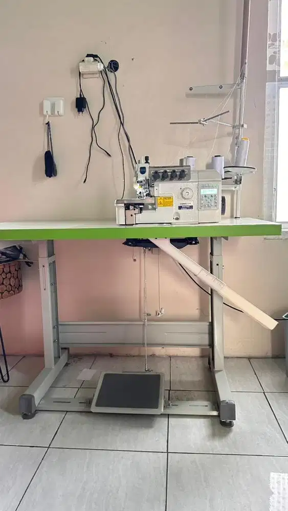 Mesih Jahit dan Mesin Obras