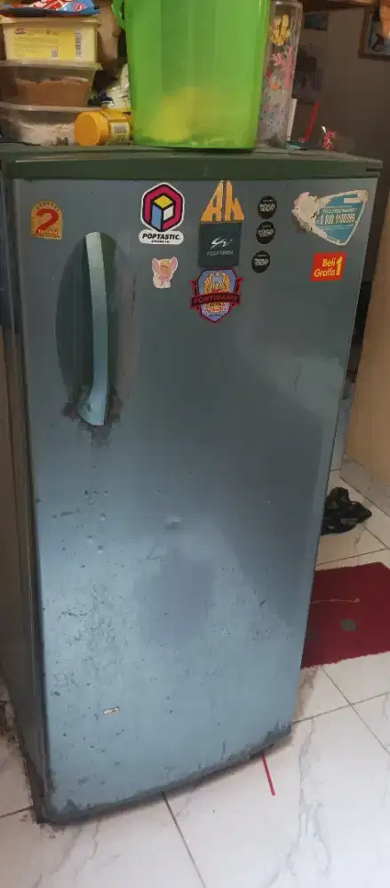 Kulkas Polytron 1 pintu